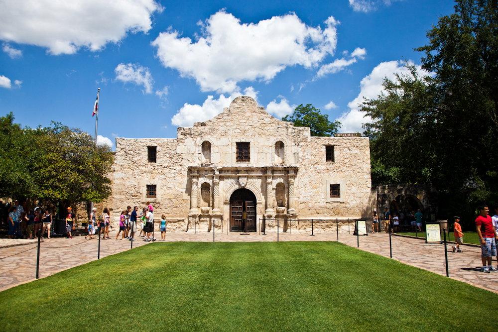 The Alamo historic landmark near Hotel Near Downtown San Antonio TX for exploring San Antonio attractions
